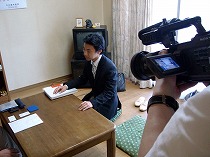 thenews_syu02.jpg